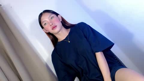 Snapshot of thehornygirl_laisa chatting on December 1, 9:14 am laisa online show from December 1, 9:14 am