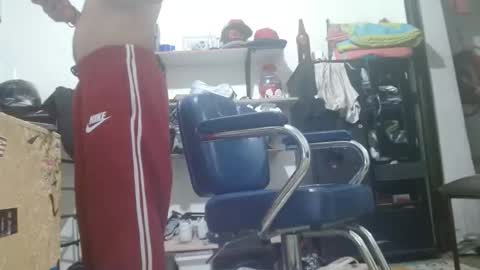 thehousedog online show from January 10, 12:12 am