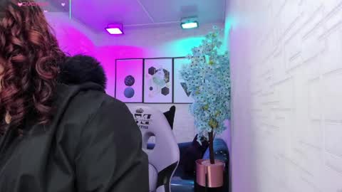 Theia  online show from April 14, 12:55 pm