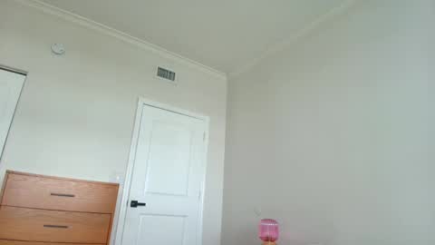 Lily Marie online show from February 27, 7:15 pm