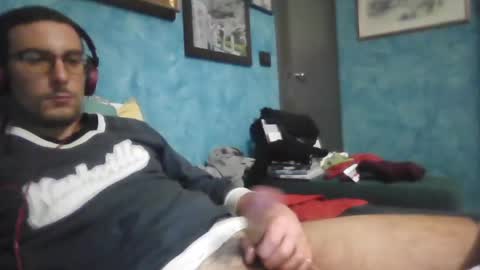 Snapshot of theitalianx95x chatting on December 10, 9:00 pm theitalianx95x online show from December 10, 9:00 pm