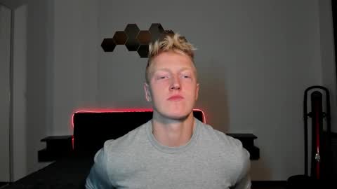 thejacob_d online show from November 24, 7:24 pm