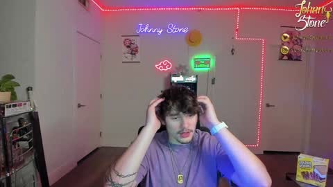 Snapshot of thejohnnystone chatting on January 11, 1:06 am Johnny Stone online show from January 11, 1:06 am