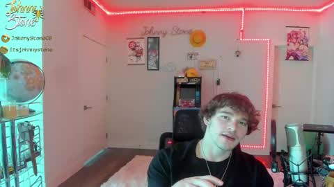 Snapshot of thejohnnystone chatting on September 12, 12:22 am Johnny Stone online show from September 12, 12:22 am