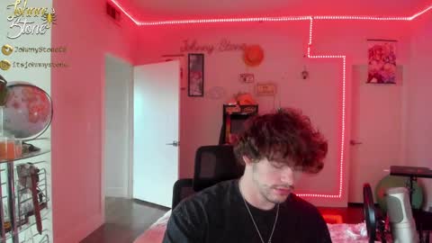 Snapshot of thejohnnystone chatting on September 20, 12:11 am Johnny Stone online show from September 20, 12:11 am