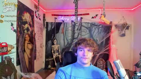 Snapshot of thejohnnystone chatting on October 10, 12:20 am Johnny Stone online show from October 10, 12:20 am