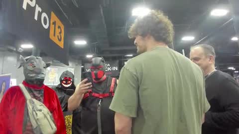 Snapshot of thejohnnystone chatting on October 24, 10:17 pm Johnny Stone online show from October 24, 10:17 pm