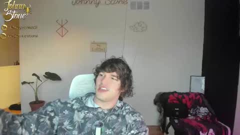 Snapshot of thejohnnystone chatting on February 2, 11:36 pm Johnny Stone online show from February 2, 11:36 pm