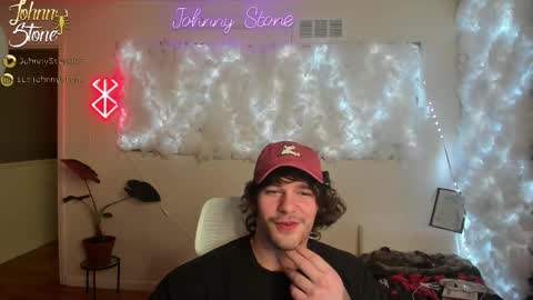 Snapshot of thejohnnystone chatting on February 11, 1:10 am Johnny Stone online show from February 11, 1:10 am