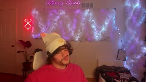 Snapshot of thejohnnystone chatting on February 20, 1:13 am Johnny Stone online show from February 20, 1:13 am