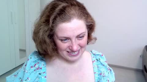 Ella online show from February 27, 2:21 pm