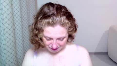 Ella online show from November 4, 6:01 am