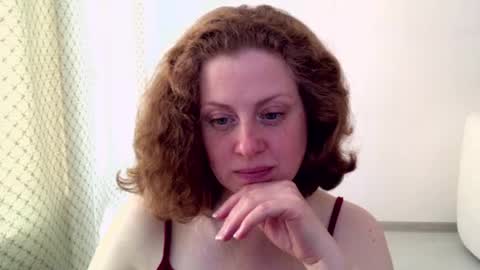 Ella online show from March 12, 6:41 am