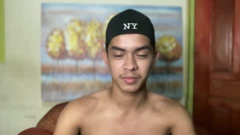 Snapshot of thelifeof_johnpol chatting on February 24, 6:39 pm thelifeof_johnpol online show from February 24, 6:39 pm