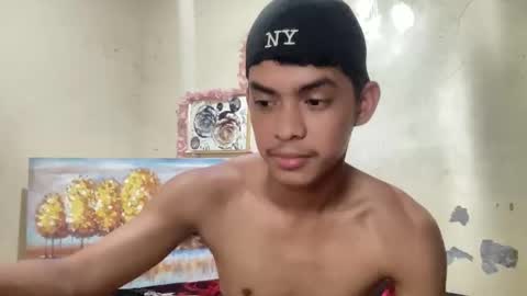 Snapshot of thelifeof_johnpol chatting on February 27, 7:08 am thelifeof_johnpol online show from February 27, 7:08 am