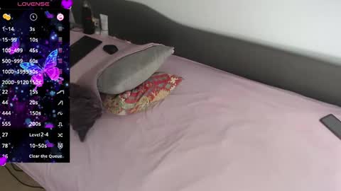 Alice   -   online show from December 20, 3:53 pm