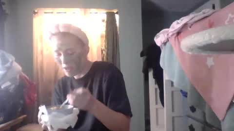 Snapshot of thelittlebambii chatting on January 11, 7:49 pm Little Bambii online show from January 11, 7:49 pm