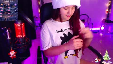 thelittlecherry_ online show from December 17, 3:39 am