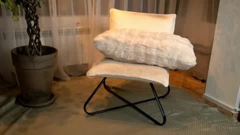 Madison online show from April 7, 2:56 am