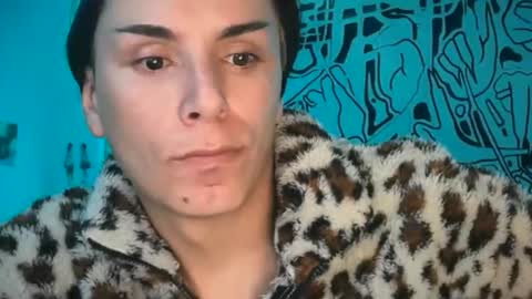 Lucy Lucy online show from December 4, 1:04 am