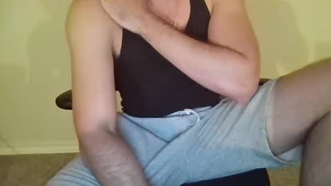 Snapshot of themikeorlando chatting on March 27, 6:41 am TheMikeOrlando online show from March 27, 6:41 am