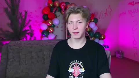 Sever online show from December 28, 6:18 pm