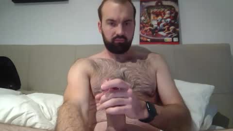 Snapshot of themikka1234 chatting on December 3, 1:21 pm themikka1234 online show from December 3, 1:21 pm