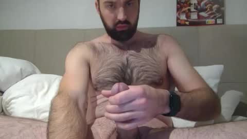 Snapshot of themikka1234 chatting on December 13, 8:26 pm themikka1234 online show from December 13, 8:26 pm