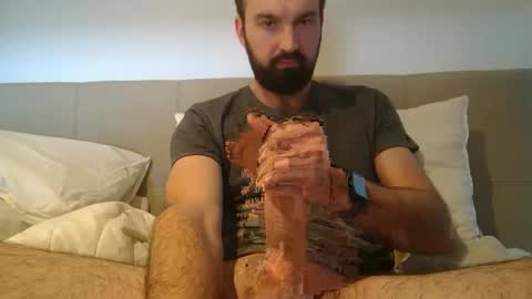 Snapshot of themikka1234 chatting on March 7, 11:29 am themikka1234 online show from March 7, 11:29 am