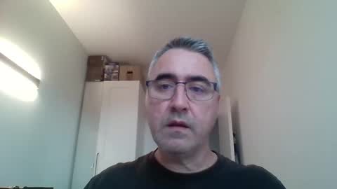 Snapshot of themohican chatting on April 13, 5:40 pm Themohican online show from April 13, 5:40 pm
