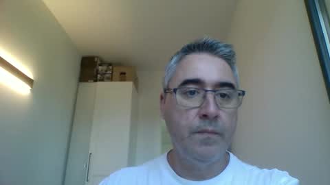 Snapshot of themohican chatting on May 12, 8:55 am Themohican online show from May 12, 8:55 am