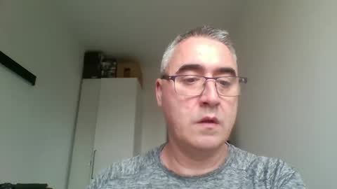 Snapshot of themohican chatting on May 17, 4:03 pm Themohican online show from May 17, 4:03 pm