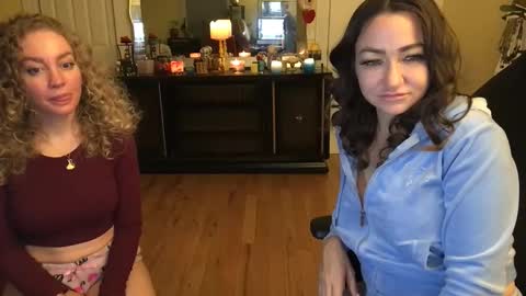 Cach Nelson online show from January 2, 7:44 am