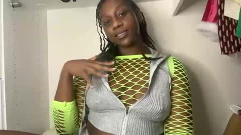 TheNaturalGoddess online show from May 26, 8:49 pm