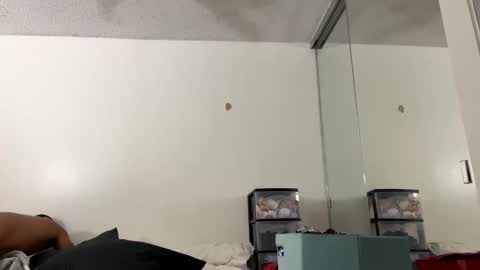 Snapshot of thenewtestament93 chatting on April 16, 9:43 am thenewtestament93 online show from April 16, 9:43 am