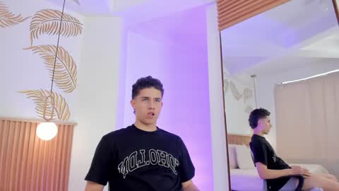  THEO- MATEO  online show from December 23, 3:33 pm