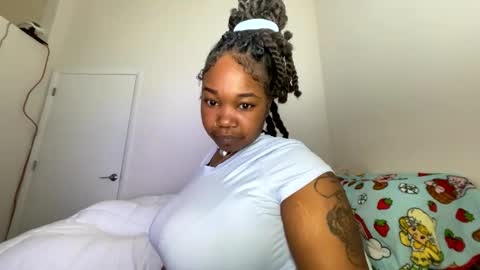 Snapshot of theoneandonlydoll chatting on March 2, 8:04 pm theoneandonlydoll online show from March 2, 8:04 pm