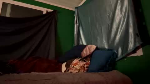 theonlyboi43ver online show from November 19, 12:10 am