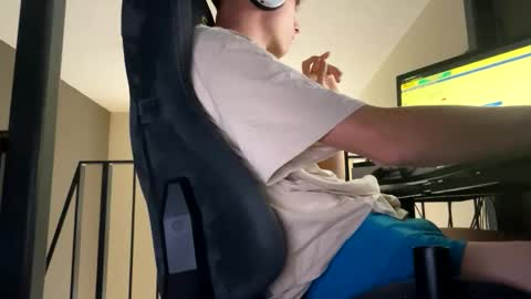 theothede19cm online show from October 16, 11:33 am