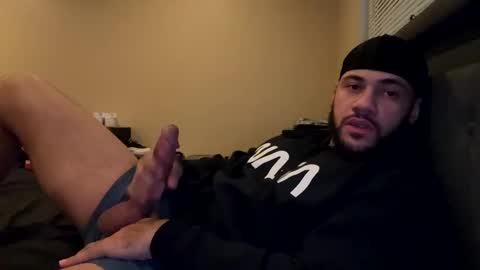 Snapshot of thepipe_layer chatting on February 3, 3:20 am ThePipe online show from February 3, 3:20 am