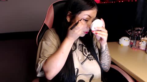 Sara online show from April 5, 6:27 pm