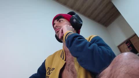 Santiago Enrique online show from March 3, 6:30 am