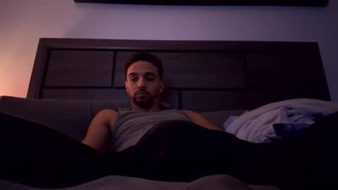 Snapshot of therealbs chatting on March 20, 11:09 pm therealbs online show from March 20, 11:09 pm