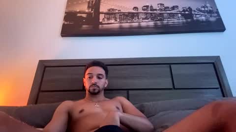 Snapshot of therealbs chatting on March 23, 11:47 am therealbs online show from March 23, 11:47 am