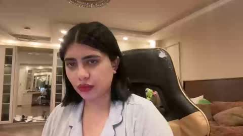 Snapshot of therealcamilabaddie chatting on October 15, 2:44 am therealcamilabaddie online show from October 15, 2:44 am