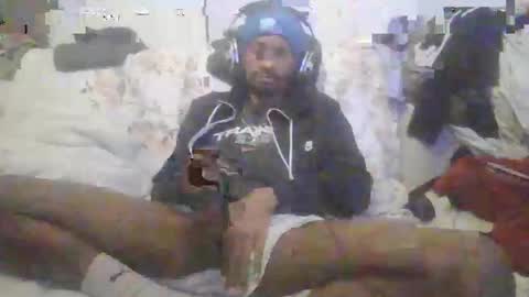 Snapshot of therealgrosse chatting on January 12, 10:48 pm Grosse or fatblakcocc4u420 online show from January 12, 10:48 pm