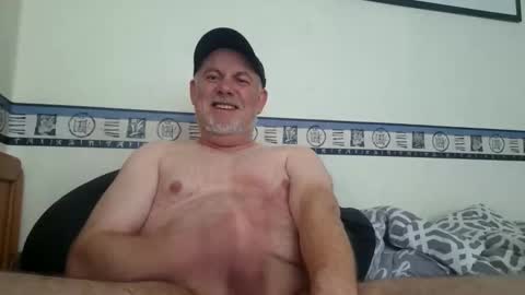 therealholland1979 online show from April 26, 4:37 pm