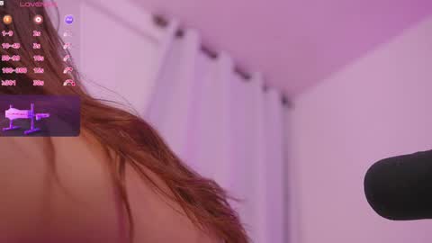 Snapshot of therealpeach_ chatting on January 25, 10:08 am online show from January 25, 10:08 am