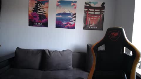 Nick   online show from March 13, 10:44 am