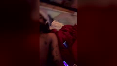 theroyalredz online show from April 7, 7:42 am